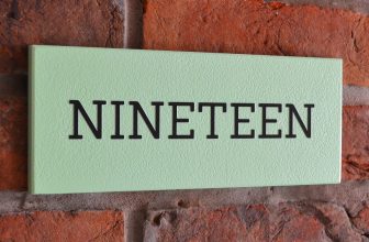 Chartwell Green Granite House Sign - 25.5 x 10cm